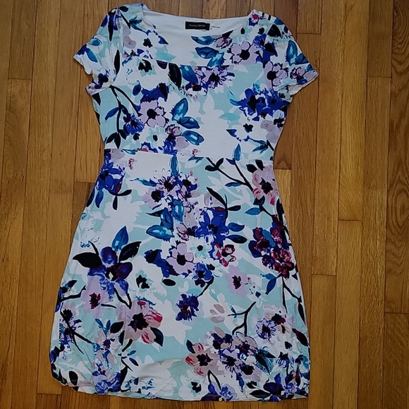 Ivanka Trump Dresses & Skirts - ⬇️$25 ⬇️ Ivanka Trump Jersey Style Dress